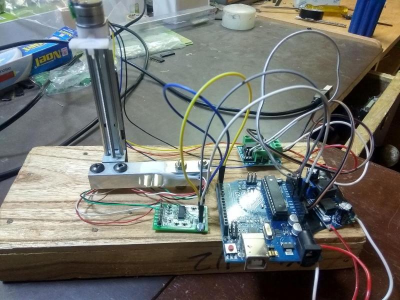 POSITION CONTROL OF NUT SLIDER STEPPER MOTOR WITH MCU PC INTERFACE